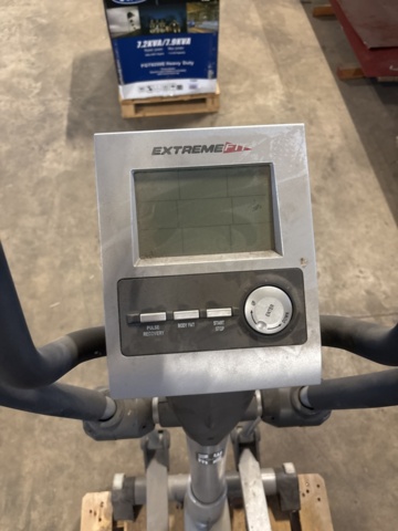 1404492-3 Cross trainer – CT 829