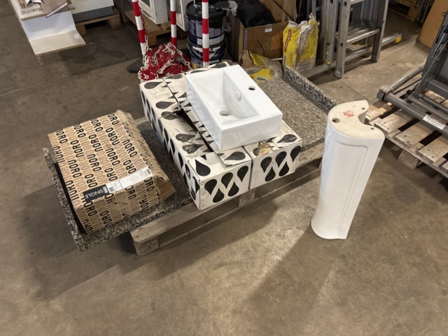 1404494-5 Washbasin with pedestal – Noro Single 450