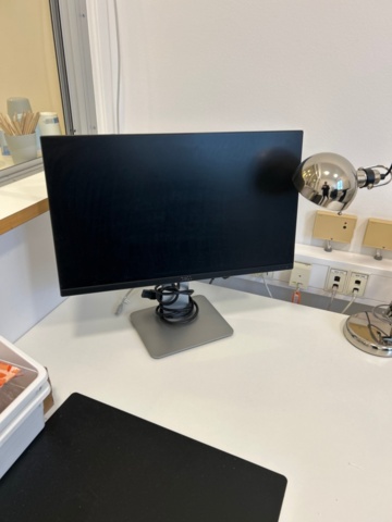 1368657-3 Everything in the office - Corner desk, filing cabinet, screen, etc.