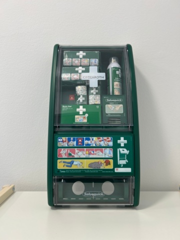 1368658-10 Patient bed, blood pressure monitor, etc.