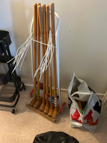 1368667-10 Christmas decorations, chairs, paintings, furniture, etc.