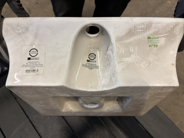 1404494-7 Washbasin with pedestal – Noro Single 450