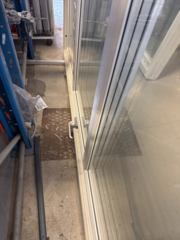 1321369-5 Window large 17.65x11.15 openable