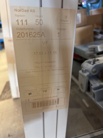 1321369-6 Window large 17.65x11.15 openable