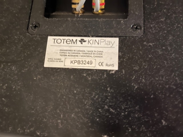 1424111-4 Wall-mounted speakers 2 pcs - Totem Kin Play