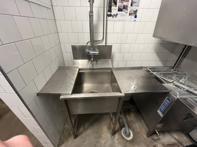 1424129-5 Diskhörna med huvdiskmaskin, avsköljning och avrinning - Wexiödisk WD-7