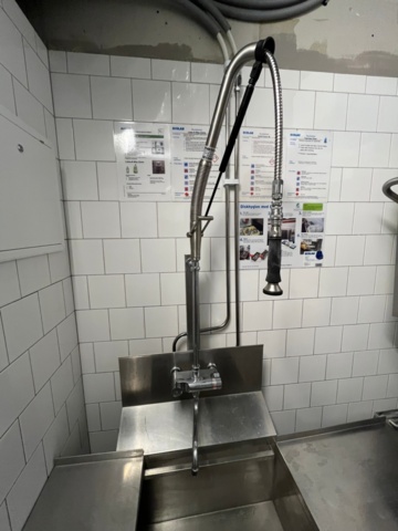 1424129-6 Diskhörna med huvdiskmaskin, avsköljning och avrinning - Wexiödisk WD-7