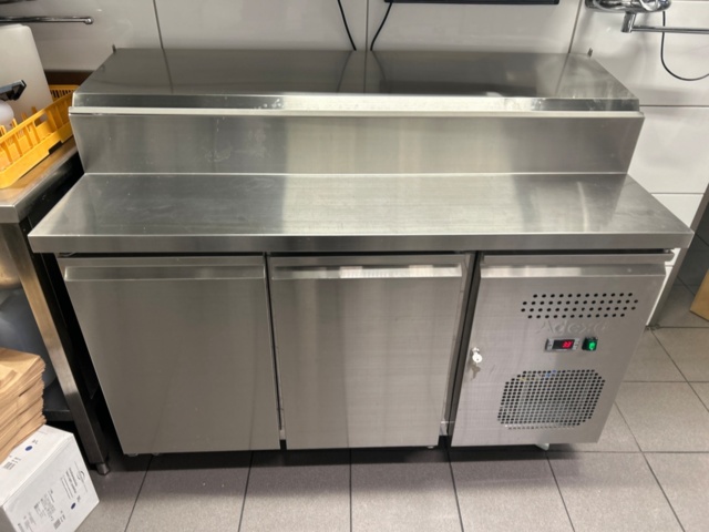 1368675-1 Refrigerated counter with cooling channel - Adexa SH27