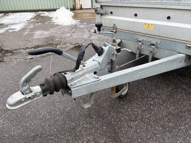 1486946-8 Grill trailer Variant 1315F1 -2021
