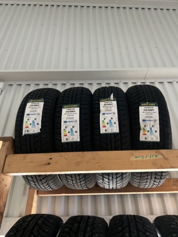 1469585-3 Various tires, approx. 120 pcs - including shelving system