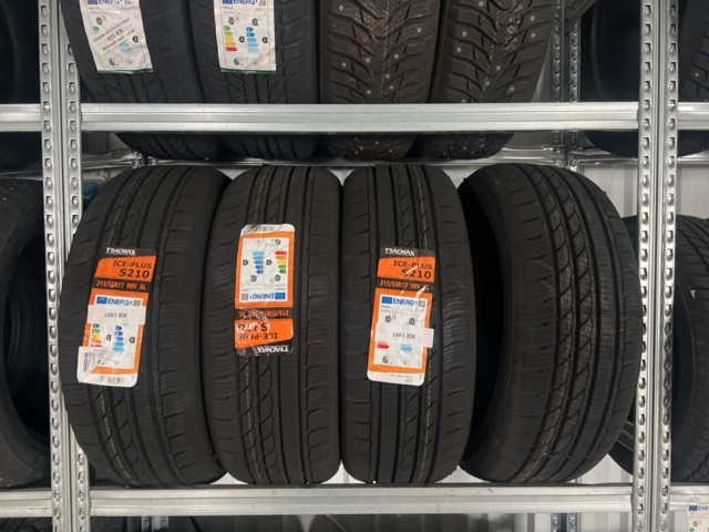 1469585-19 Various tires, approx. 120 pcs - including shelving system