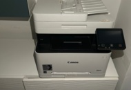 1410992 Multifunktionsskrivare och skåp