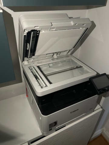 1410992-3 Multifunktionsskrivare och skåp