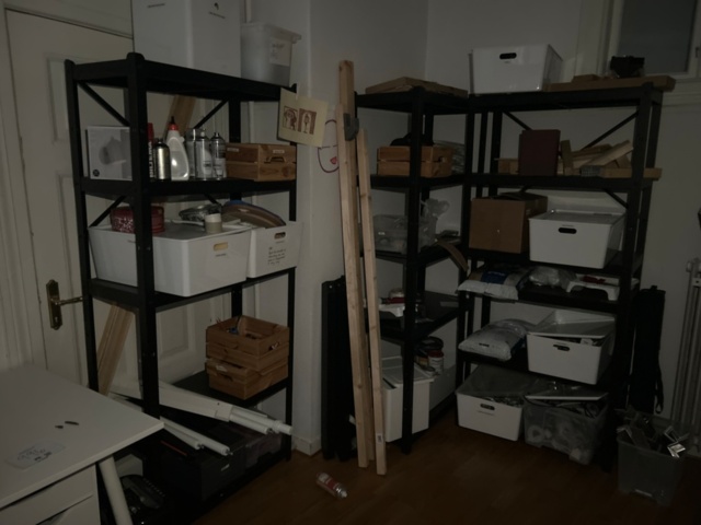 1410996-1 Everything solved in the workshop - Desk, shelves, etc.