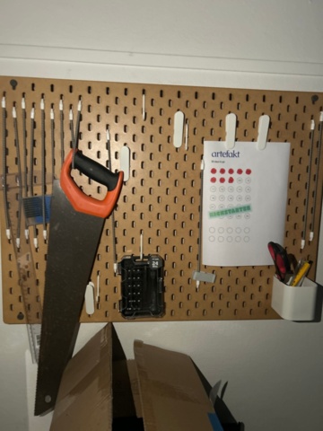 1410996-9 Everything solved in the workshop - Desk, shelves, etc.