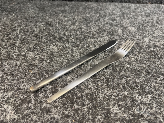 1487041-1 30 pcs set Cutlery