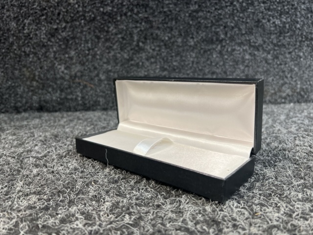 1487090-1 Approximately 1200 cases