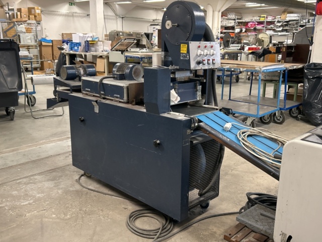 1457486-5 Smältlimsapplikator med transportband - Zippy