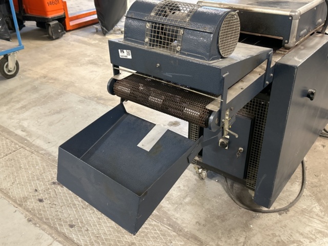 1457486-10 Smältlimsapplikator med transportband - Zippy