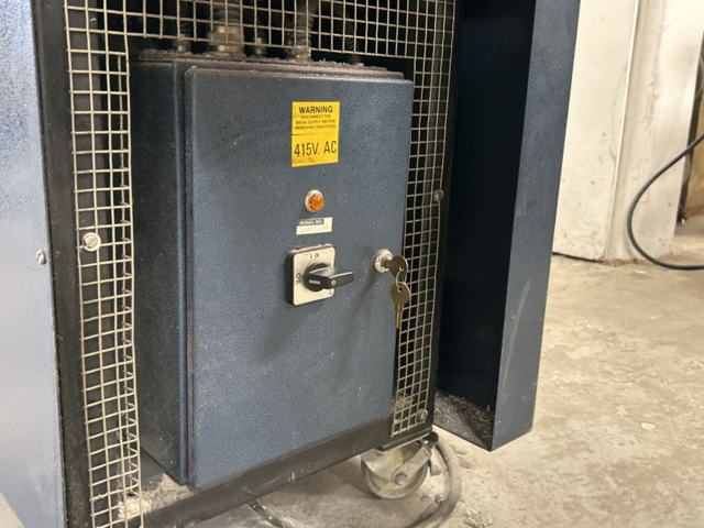 1457486-11 Smältlimsapplikator med transportband - Zippy