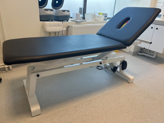1470246-5 Treatment table – GIMA