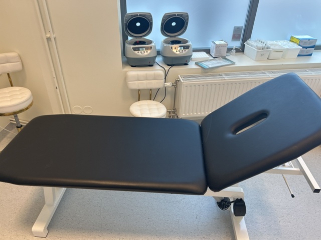 1470246-16 Treatment table – GIMA
