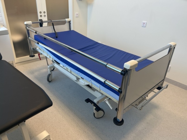 1470247-3 Nursing bed – Schell Industries 1297-FC