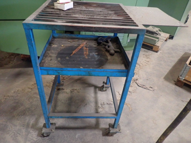 1487248-1 Two material tables.