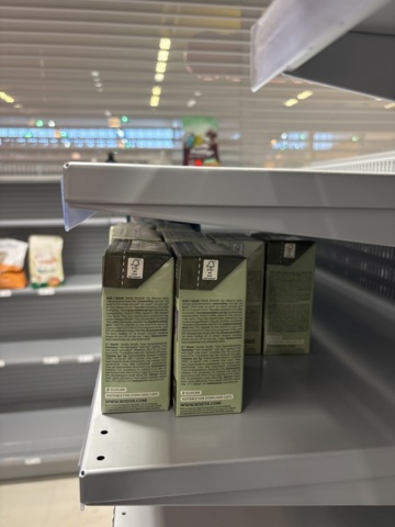 1487649-13 Store shelves from pet store (Updated info)