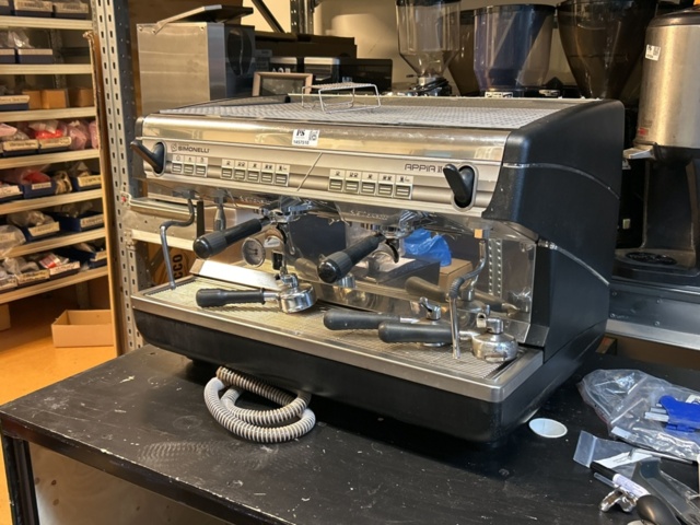 1457510-2 Espresso machine - Nuova Simonelli Appia II V GR 2L