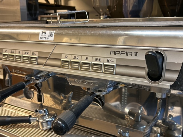 1457510-4 Espresso machine - Nuova Simonelli Appia II V GR 2L
