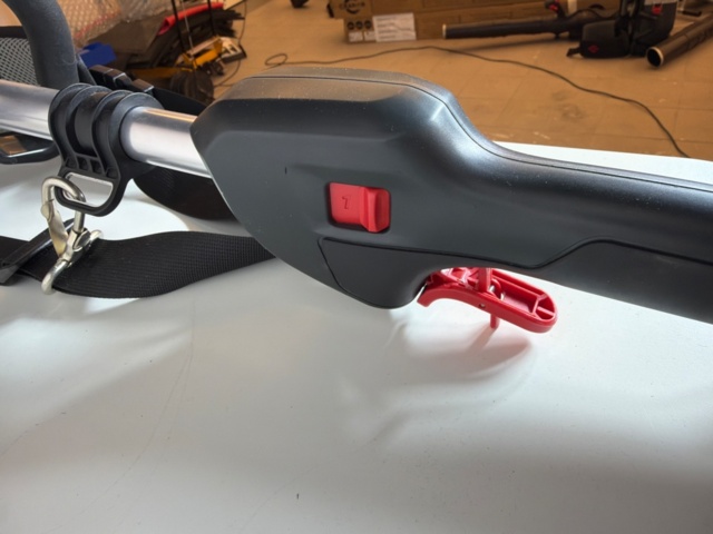 1487689-4 Cramer grass trimmer 82T20