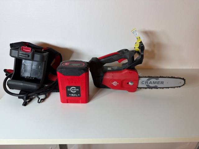 1487690-1 Cramer chainsaw 82TCS15 with 4.0 AH 82V290P battery