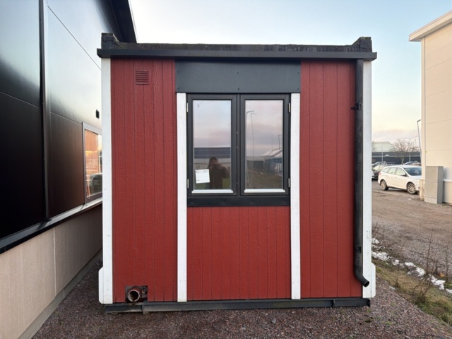 1488107-4 Staff shed for 6 people in good condition