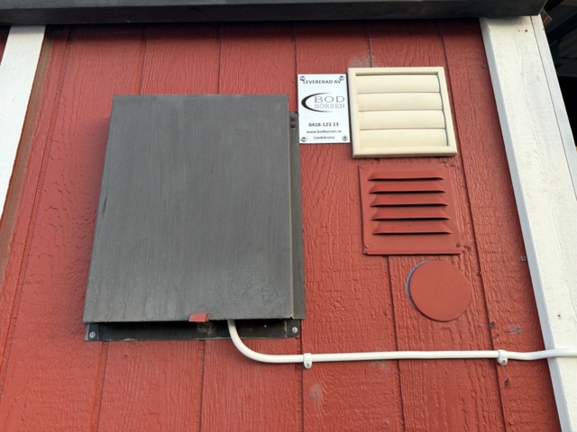 1488107-13 Staff shed for 6 people in good condition