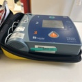 1453342-3 Hjärtstartare med tillbehör - Laerdal HeartStart FR2+ (modell M3841A)