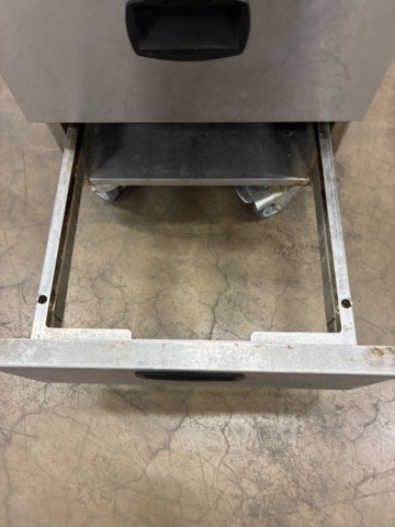 1488221-9 Stainless steel heated trolley, Electro thermo