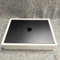1442282-4 Laptop with Magic Mouse and accessories - Apple MacBook Pro 14" (M4, 2024)