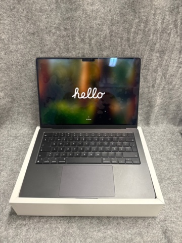 1442282-1 Laptop with Magic Mouse and accessories - Apple MacBook Pro 14" (M4, 2024)