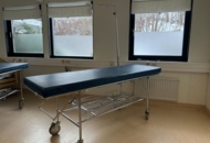 1453362 Operationsbrits med ställning - SIO Sjukvårdsprodukter