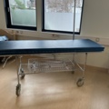 1453363-1 Operationsbrits med ställning - SIO Sjukvårdsprodukter