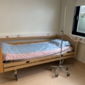 1453365-1 Patientsäng med elfunktion - Närkes Miljöprodukter