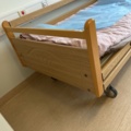 1453365-9 Patientsäng med elfunktion - Närkes Miljöprodukter