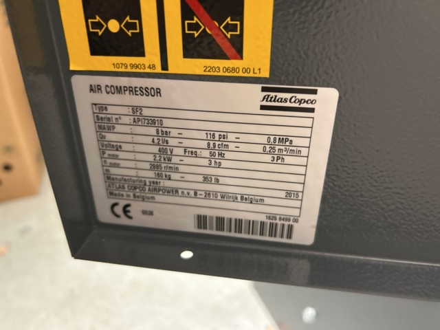 1453377-17 Oil-free scroll compressor with refrigeration dryer and filter - Atlas Copco SF2 with CD3+