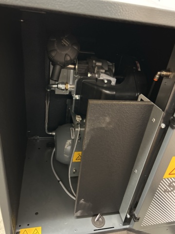 1453377-18 Oil-free scroll compressor with refrigeration dryer and filter - Atlas Copco SF2 with CD3+