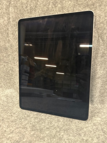 1442285-1 Tablet with Magic Keyboard - Apple iPad Air 13" (M2, 2024)