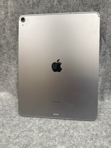 1442285-3 Tablet with Magic Keyboard - Apple iPad Air 13" (M2, 2024)