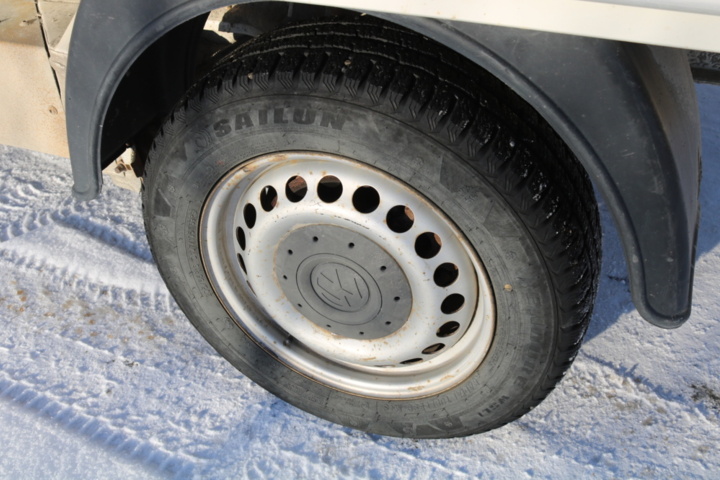 1416799-12 Volkswagen Transporter Chassis Cab T30 2.0 TDI. 2013