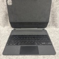 1442285-7 Tablet with Magic Keyboard - Apple iPad Air 13" (M2, 2024)