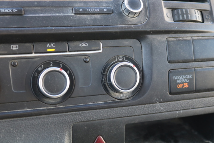 1416799-92 Volkswagen Transporter Chassis Cab T30 2.0 TDI. 2013